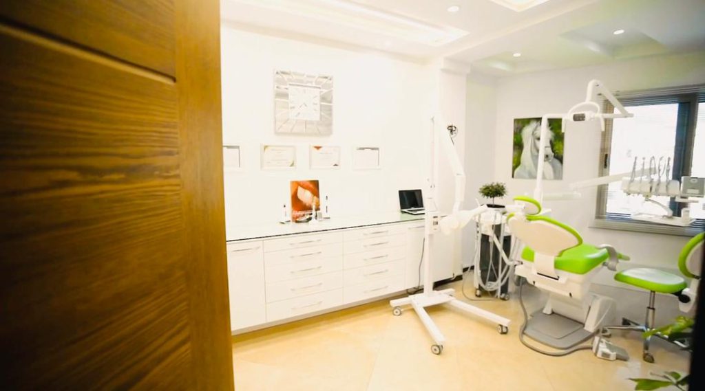 تجهیزات مطب دندانپزشکی دکتر ازاده خلجیان