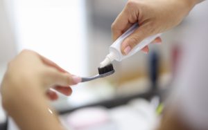 Regular brushing after tooth composite